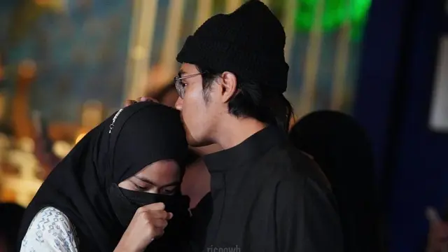 Gantikan Peran Ayah, Ini 6 Potret Sikap Manis Abidzar Al Ghifari ke Ibu dan Saudaranya