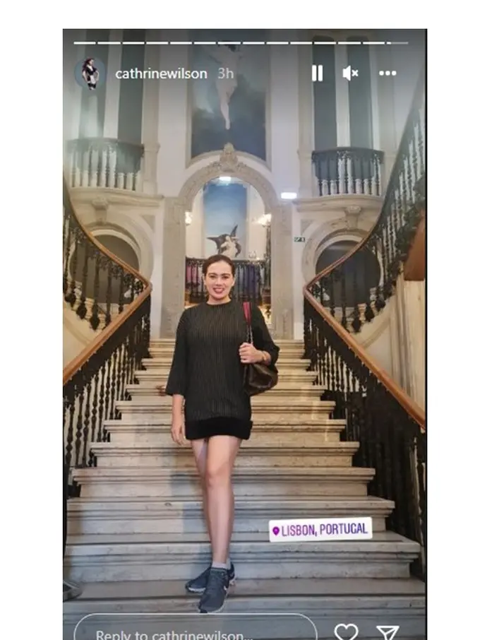 Hidup Cathrine Wilson terlihat lebih bahagia usai dipersunting Idham Mase