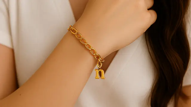 Model Gelang Emas yang Cocok untuk Ibu Muda/Ilustrasi gambar oleh AI