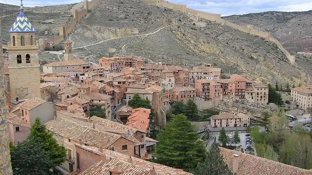 Pemandangan Sierra de Albarracin, Spanyol (wikimedia commons)