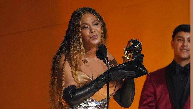Produk Kurang Laku, Label Busana Beyonce Sepakat Putus Kontrak dengan ...