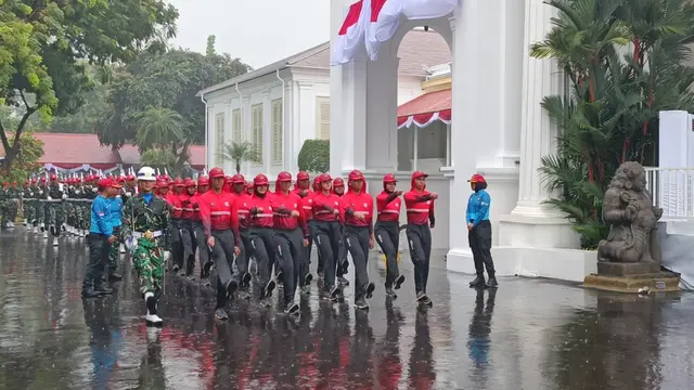 Pihak Istana menggelar gladi kotor menjelang upacara peringatan Hari Ulang Tahun (HUT) ke-80 RI pada 17 Agustus 2025.