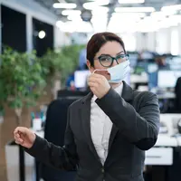 Pemerintah resmi mengumumkan pencabutan status pandemi/copyright shutterstock