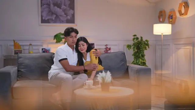 Cinta di Bawah Tangan