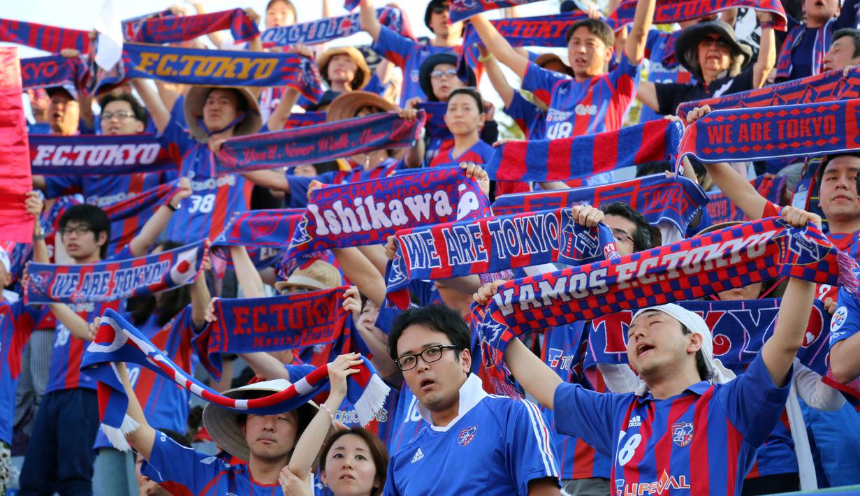 Tokyo Verdy akan menjamu tetangga satu kota mereka, F.C.Tokyo, akhir pekan ini di Meiji Yasuda J1
League. Jika dirunut ke belakang, laga panas sesama tim Kota Tokyo ini sudah tak terjadi di kasta teratas
selama 16 tahun. (Photo AFP)