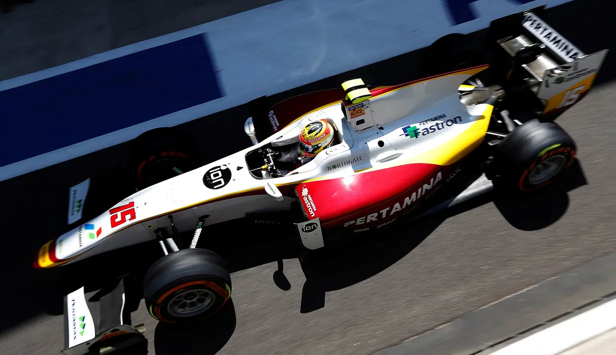 Rio Haryanto saat beraksi di Sirkuit Silverstone, Inggris. (GP2 Media Service)