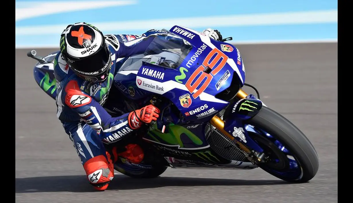 Pebalap Movistar Yamaha, Jorge Lorenzo, hanya mampu berada di peringkat ke-14 dengan catatan waktu 1 menit 42,819 detik.