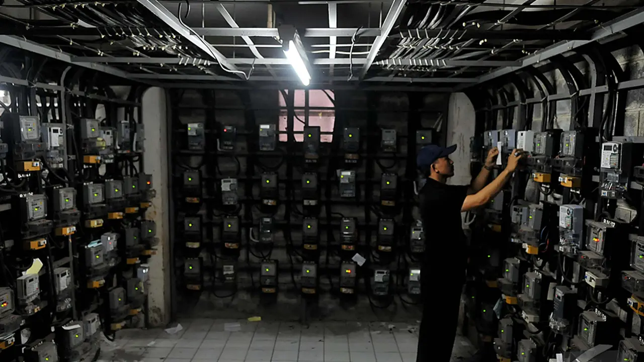 Jokowi Minta PLN Tunda Kenaikan Listrik 