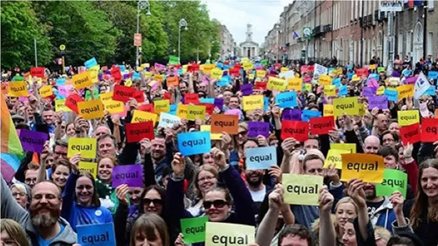 [Bintang] Amerika Legalkan Kesetaraan Pernikahan untuk Lesbian dan Gay