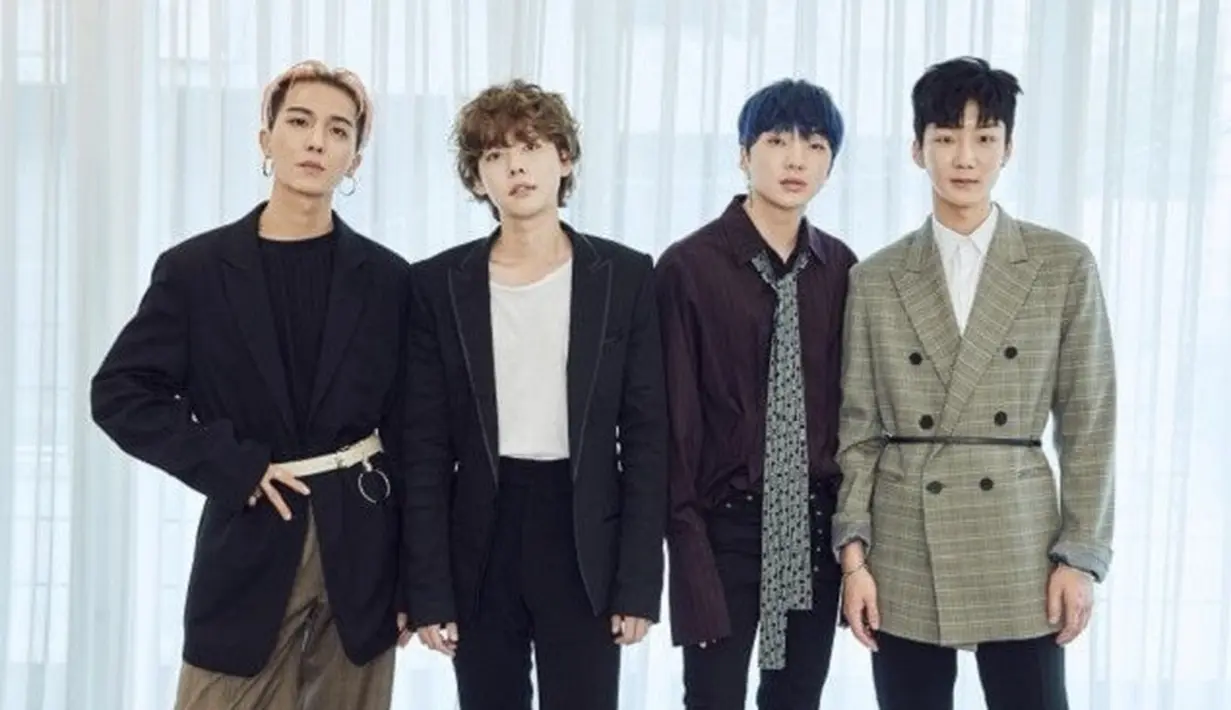 Sedangkan Mino mengaku percaya diri untuk penampilan Winner di tur konser dunia. Ia mengaku kini Winner sudah mempunyai banyak lagu, sehingga mereka bisa mempersiapkan konser lebih baik. (Foto: soompi.com)