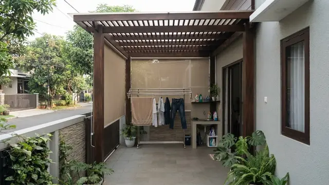 Desain Area Jemur Tersembunyi di Samping Rumah agar Tidak Terlihat dari Jalan