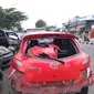Mobil Mazda yang dikemudikan seorang dokter menabrak pemotor di Jalan Kesehatan, Gambir, Jakarta Pusat.(Foto:Liputan6/Ady Anugrahady)
