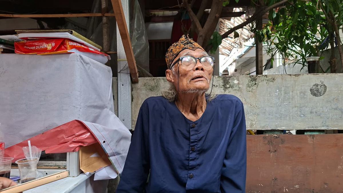 Rumah Diding Boneng Roboh, Menyesal Terlalu Santai Rawat Rumah Warisan yang Berusia 100 Tahun
