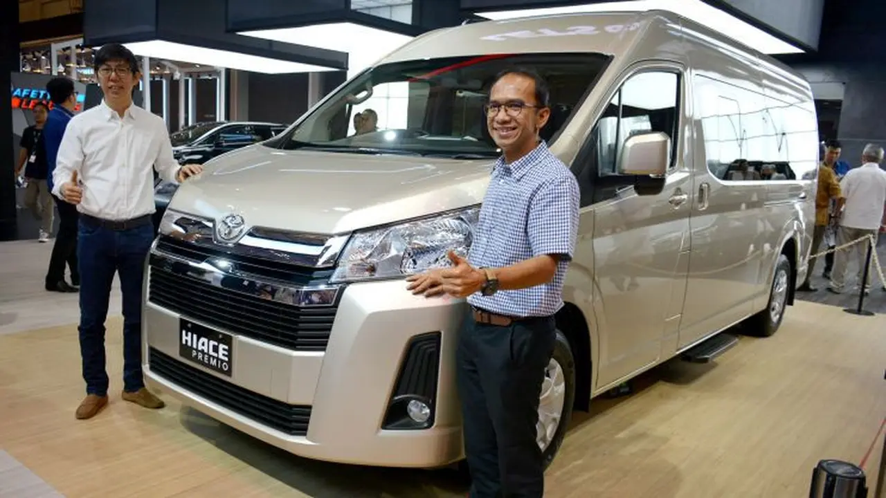 Toyota Hadirkan HiAce Mewah di Indonesia (TAM)