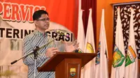 Wakil Ketua Komisi Pemberantasan Korupsi, La Ode Muhammad Syarif menghadiri penandatanganan MoU pencegahan korupsi di Jambi. (Liputan6.com/B Santoso)