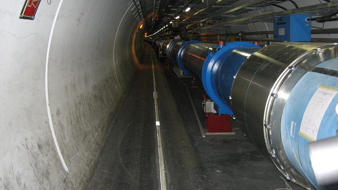 Hadron Collider (wikimedia commons)