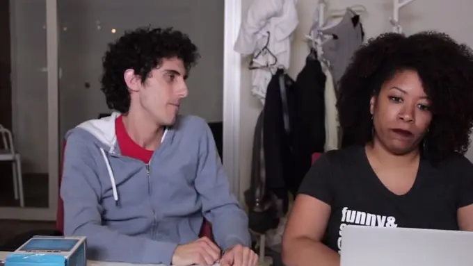 12 Kalimat yang Lelah Didengar oleh Orang Berambut Keriting Alami