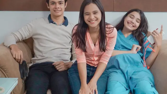 Main Sinetron Bareng, Ini 6 Potret Kompak Lea Ciarachel dan Bryan Andrew