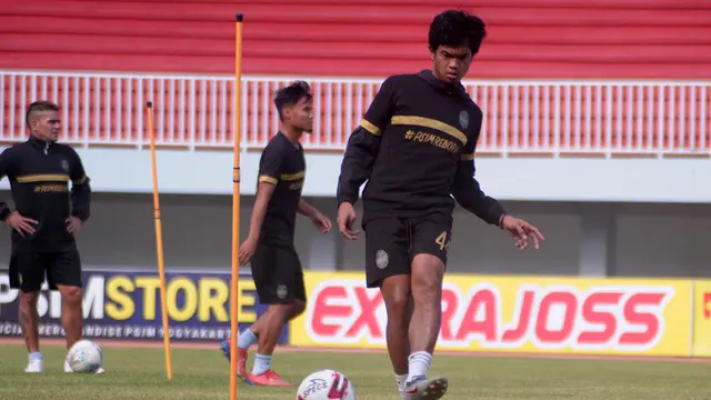 Achmad Hisyam Tolle (PSIM Yogyakarta)