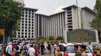 Peserta Aksi Bela Tauhid mulai berkumpul di masjid Istiqlal (Ronald/Merdeka.com)