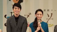 Pasangan aktris Anne Watanabe dan aktor Masahiro Higashide. (jdoramaid.tumblr.com)