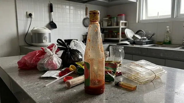 7 Barang Tak Berguna yang Menumpuk di Setiap Rumah, Memakan Banyak Ruang