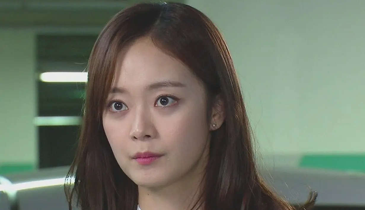 Ia mendukung penuh gerakan #MeToo, apalagi ia pernah jadi korban pelecehan seksual saat berusaha untuk mewujudkan impiannya menjad artis. (Foto: thefamouspeople.com)