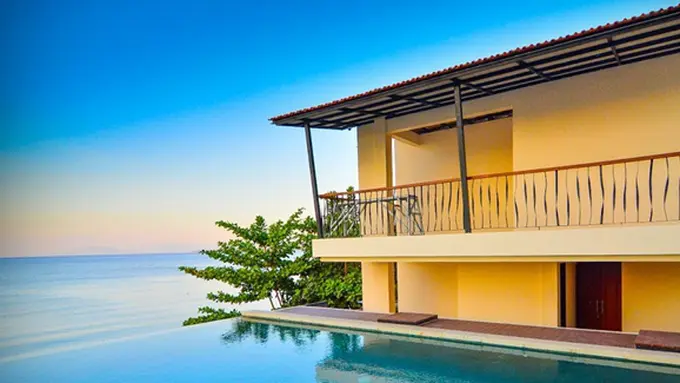 Photo: Copyright Doc Vemale.com