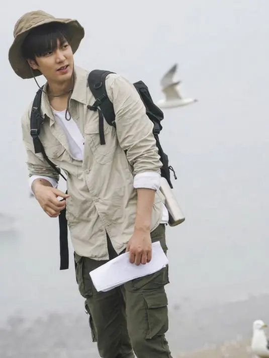 Meskipun sempat tersiarkabar tak bisa hadir, panitia acara tersebut sampai merayu Lee Min Ho untuk bisa hadir. Bahkan ia juga disewakan pesawat pribadi oleh tim penyelanggara agar bisa sampai di Hongkong. (Instagram/actorleeminho)