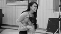 Foto Bareng Ayu Ting Ting, Eko Patrio Jodohkan Anak dengan Bilqis