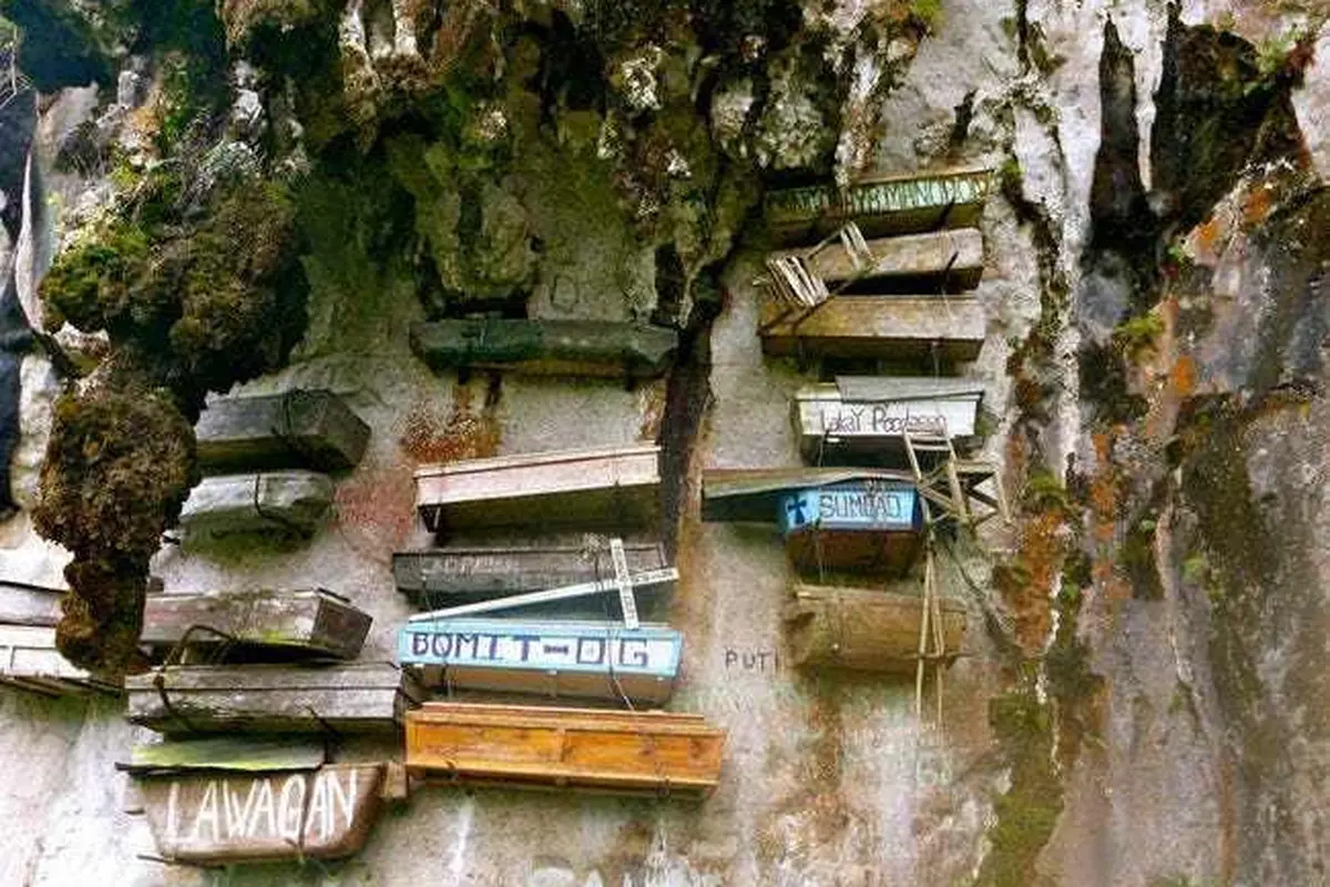 Peti mati gantung di Sagada, Filipina.