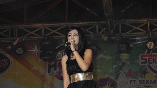 6 Potret Transformasi Happy Asmara, Parasnya Bikin Pangling