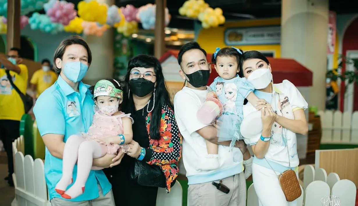 Potret Ultah Thania dan Thalia Putri Onsu (Instagram/sarwendah29)