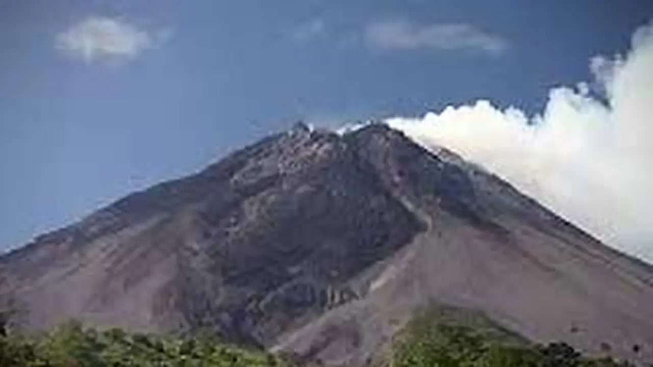 110307cgunung-tambora.jpg
