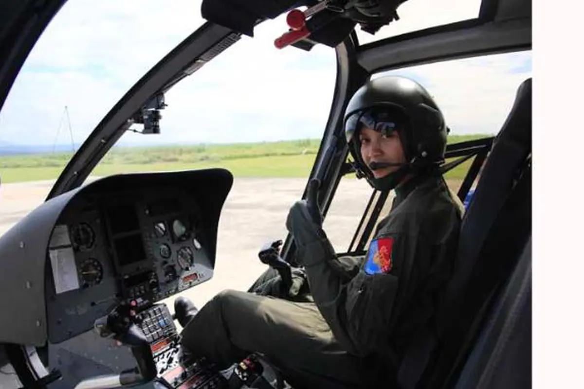 Fariana Dewi, Pilot Helikopter Tempur Pertama di Asia Tenggara!
