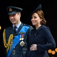 Memberikan nama Diana pada anak ke tiganya nanti, merupakan bentuk dedikasi yang diberikan Pangeran William dan Ratu  Kate Middleton kepada mendiang Princess Diana. (AFP/Bintang.com)