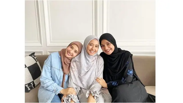 7 Momen Kompak Laudya Cynthia Bella, Zaskia dan Shireen Sungkar, Bak Kakak Adik