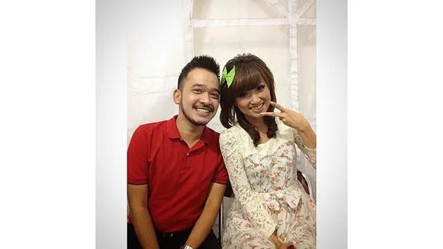 Anniversary ke-6, Ini Kilas Balik Perjalanan Cinta Ruben Onsu dan Sarwendah