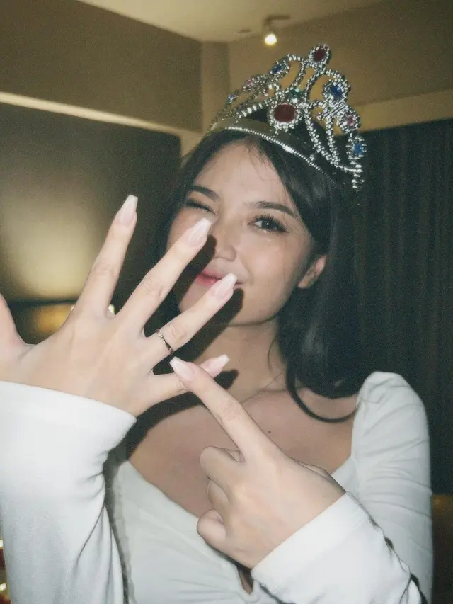 Julian Jacob diketahui baru saja melamar kekasihnya, Mirriam Eka. (instagram.com/mariaeka_)