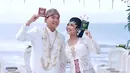 <p>Momen sakral akad nikah ini dibagikan Nabila Maharani di Instagram-nya. [Foto:IG/nabilaamw/alleyyaweddingcenter].</p>