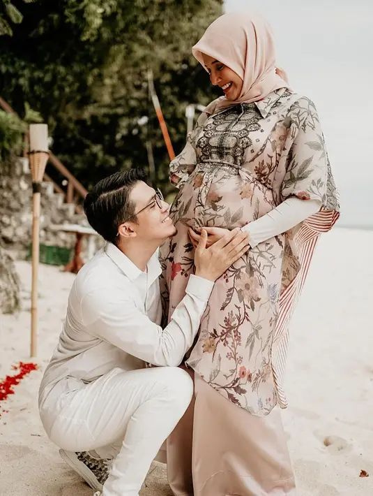 Irwansyah dan Zaskia Sungkar (Instagram/zaskiasungkar15)