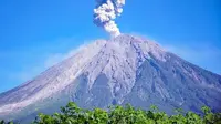 Pemuda Nekat Mendaki Semeru Berakhir Tersesat