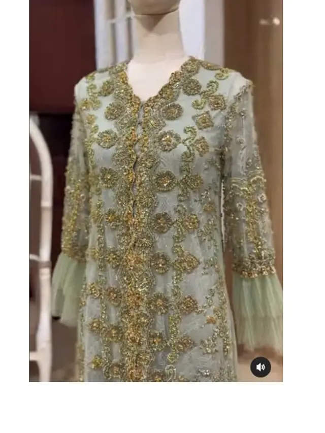 8 Potret Detail Baju Pengajian Mahalini Jelang Pernikahan dengan Rizky Febian