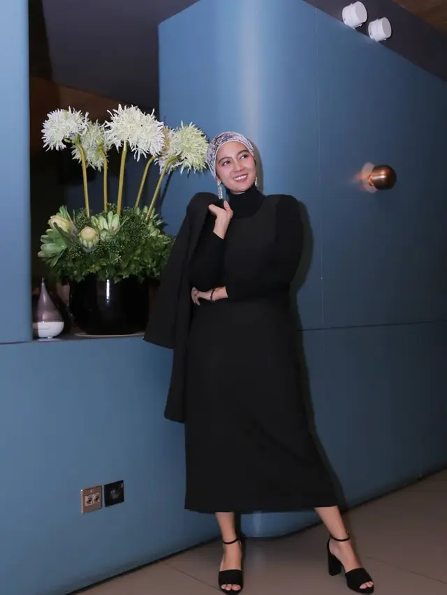 6 Potret Lisda Oxalis, Pesinetron Cantik Kini Mantap Berhijab