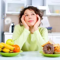 Wanita dan makanan. foto: gentlemenhood.com