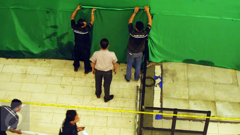 20160519-Polisi Lokalisir Lokasi Ledakan di Mall Gandaria City-Jakarta