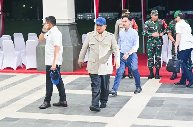 Kenakan baju Komcad saat hadiri retreat Kabinet Merah Putih, begini penampilan Gibran