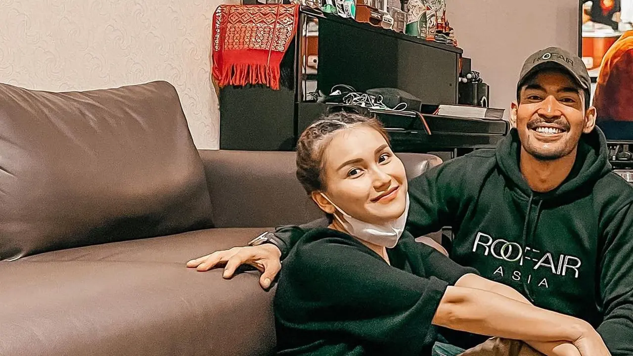Robby Purba kembali dijodohkan dengan Ayu Ting Ting