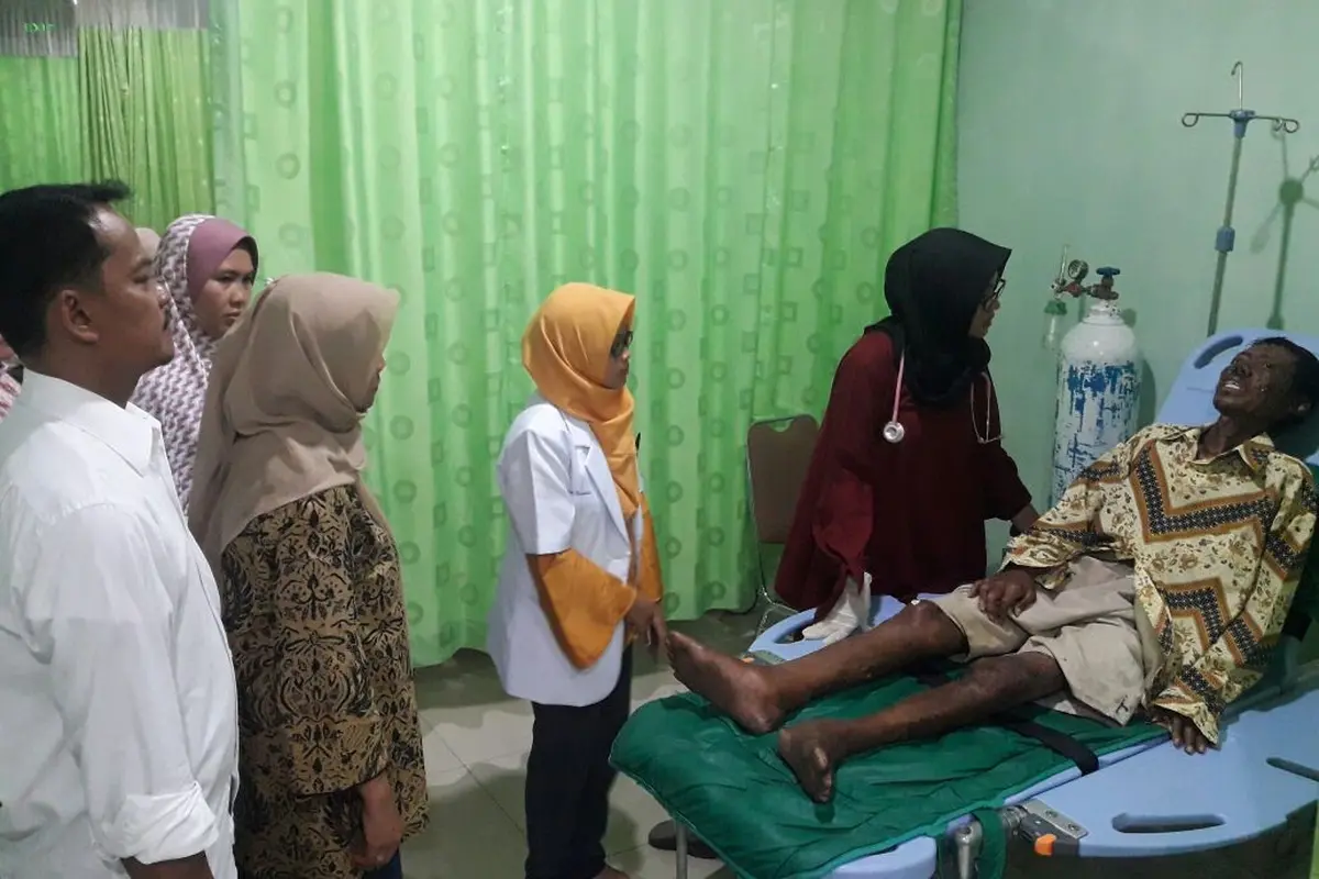 Pria dengan Tubuh Penuh Nanah
