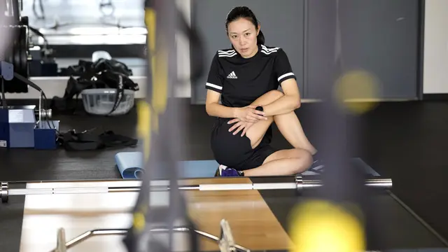 Foto: Yoshimi Yamashita, Satu dari Tiga Wasit Perempuan yang akan Pimpin Laga di Piala Dunia 2022 Qatar